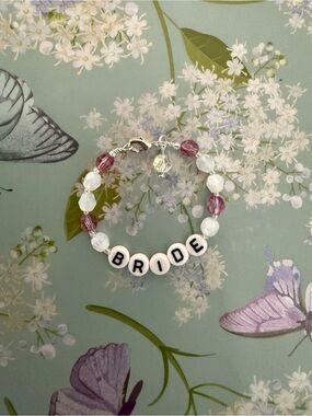 BRIDE Beaded Bracelet with White and Light Purple Beads
